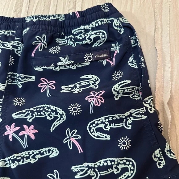 Chubbies Neon Glade Swim Shorts | Size YM - Picture 6 of 6